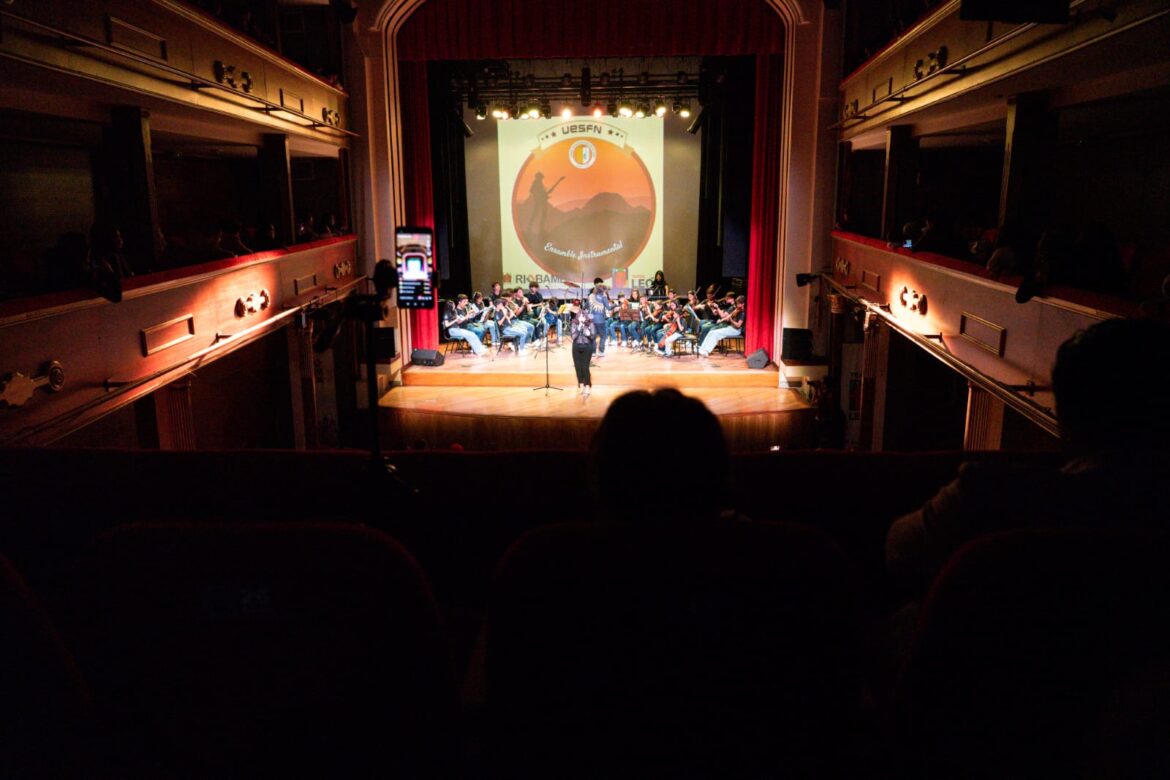 El Teatro León y la Unidad Educativa San Felipe Neri rinden homenaje a la mujer con el concierto “Grandes Diosas”