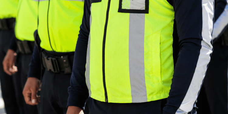 Agente de la ATM es separado del cargo tras denuncia de presunta exigencia de soborno en Guayaquil.