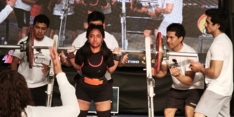Riobamba recibe a cerca de 300 deportistas en el Campeonato Nacional de Levantamiento de Potencia
