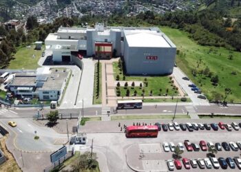 ECU 911 refuerza vigilancia nacional por incremento de incendios forestales en época seca