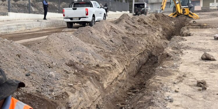 Riobamba EP ejecuta obras de alcantarillado en el sector del parquearqueológico Lourdes Macaji