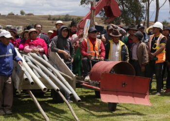 Más de 300 familias de Tzimbuto-Quincahuán se benefician con la culminación de su sistema de alcantarillado
