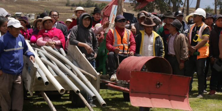 Más de 300 familias de Tzimbuto-Quincahuán se benefician con la culminación de su sistema de alcantarillado