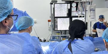 Gobierno Nacional marca un hito en la salud pública: Hospital de Especialidades Eugenio Espejo realiza con éxito el primer implante de marcapasos leadless de última generación