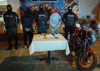 Cinco aprehendidos en Calderón durante operativos contra el microtráfico y la tenencia ilegal de armas
