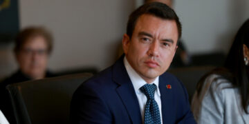 Gobierno anticipa pago del décimo tercer sueldo para trabajadores públicos