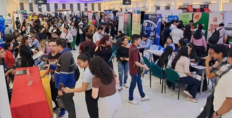 Feria laboral virtual ofrecerá más de 1.200 vacantes en Ecuador