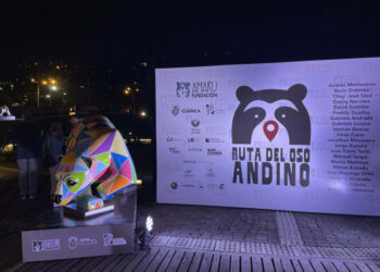Ruta del Oso Andino une arte y conservación en el Jardín Botánico de Cuenca
