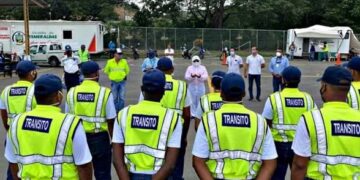 CTE rechaza agresión contra agente durante operativo de tránsito en Durán
