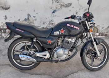 Policía Judicial recupera vehículos robados y motocicleta en Riobamba