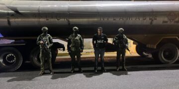 OPERACIÓN MILITAR PERMITE EL DECOMISO DE 8000 GALONES DE HIDROCARBURO EN CHIMBORAZO