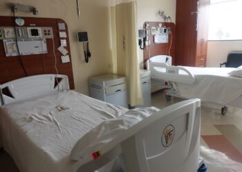Gobierno Nacional equipa el Hospital General Riobamba del IESS: 96 camas de última tecnología contribuyen a una recuperación más cómoda y segura