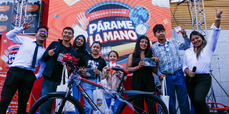 Almacenes Tía rescata juegos tradicionales en regreso escolar de Quito