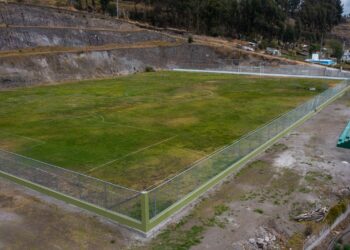 Municipio de Riobamba fortalece la infraestructura deportiva en Bayushig San Vicente,parroquia Calpi